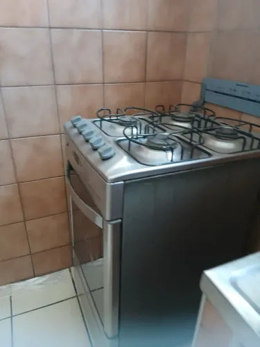 Vemdo fogao usado muitos funcionando tudo