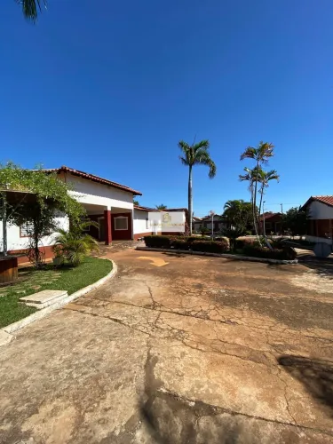 Casa à venda no bairro Centro - Caldas Novas/GO
