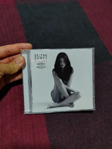 Cd selena gomez revival deluxe