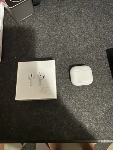 Troco AirPods Pro 2 + AirPods 4 por AirPods 3