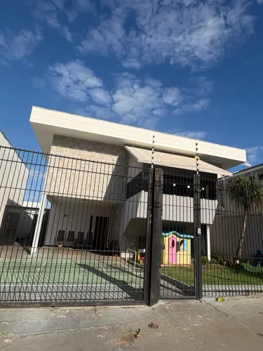 Sobrado para Alugar na Zona 4