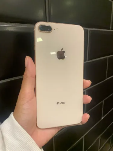 iPhone 8 Plus