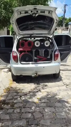 Som automotivo
