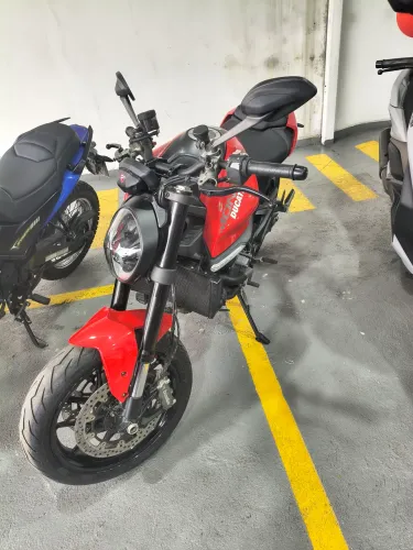 DUCATI MONSTER