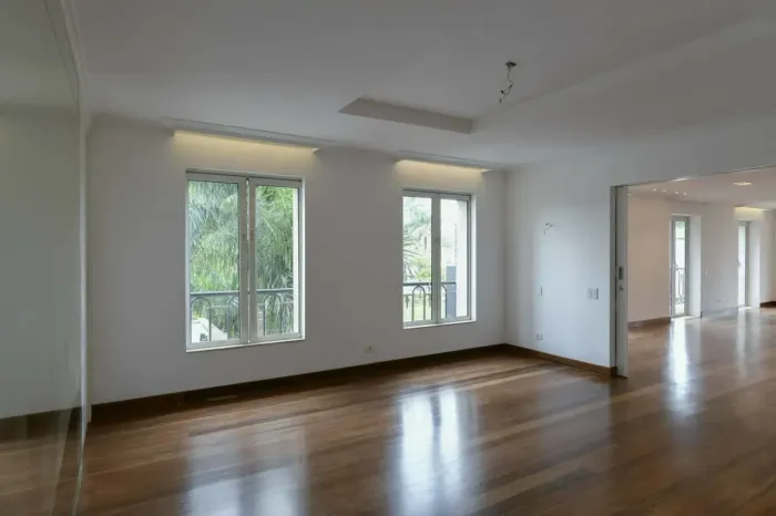 Apartamento à venda e locação no Condomínio Maison D'Orleans no Jardim Paulista em São Pau