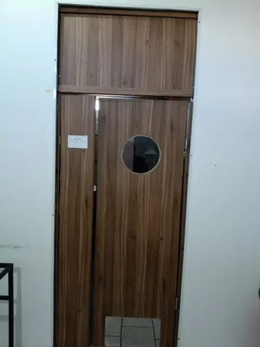 Porta Vai Vem para comércio