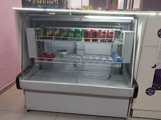 Balcão refrigerado + balcão Mdf sob medida