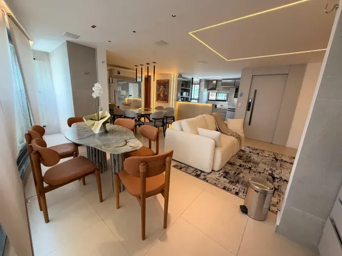 Apartamento novo PORTEIRA FECHADA e lindissímo no Cocó
