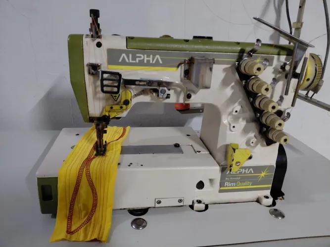 Máquina de Costura Industrial Galoneira ALPHA - Completa