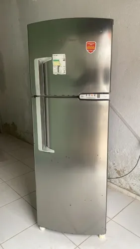 Geladeira Brastemp Clean Inox 354 Litros