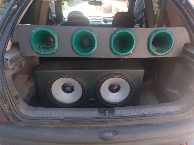 Vendo som automotivo 