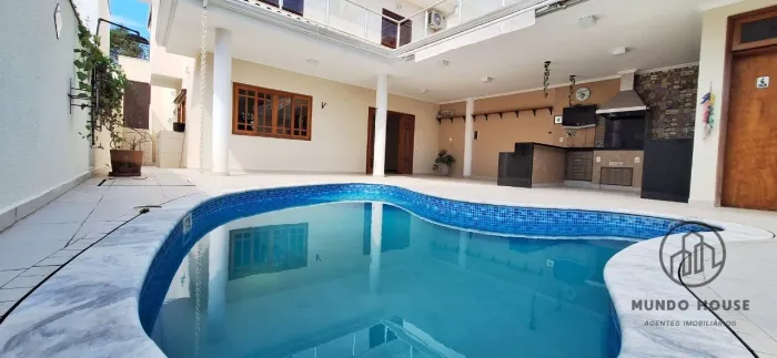 Casa à Venda no Granja Olga com Piscina com 2 Quartos e 1 Suíte