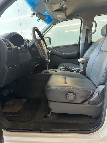 Nissan Frontier SL CD 4X4 2.5tb Diesel AUT 2015