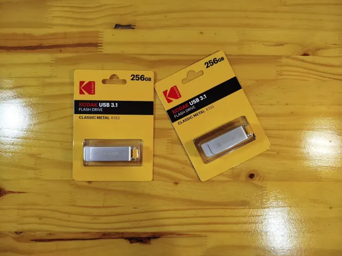 Pen Drive Kodak 256gb USB 3.1 - Lacrado!