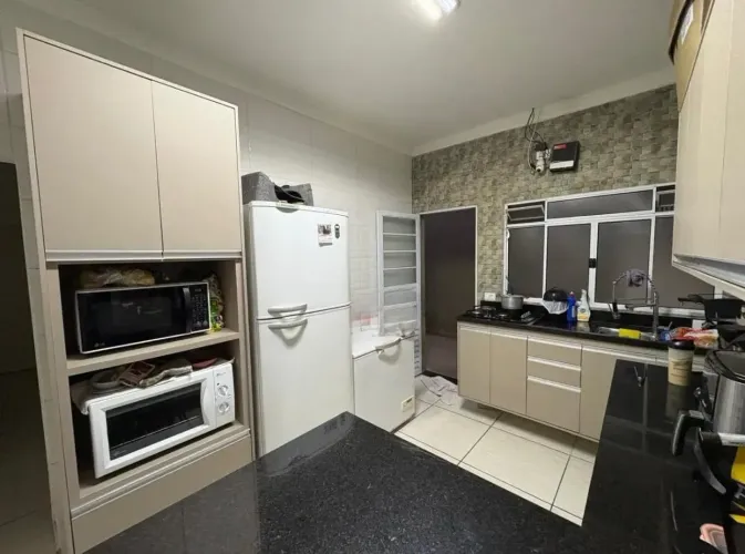 Casa térrea 3 quartos - Bosque dos Eucaliptos  São José dos Campos