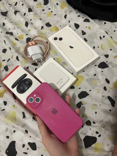 iPhone 13