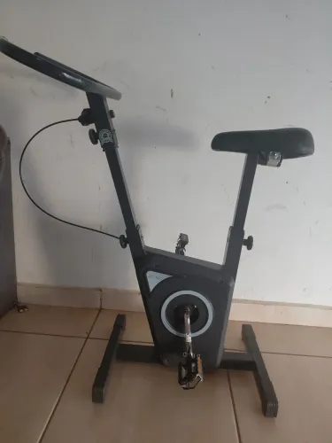 Título: Bicicleta Ergométrica Vertical Dream Fitness EX 450 - bom estado 