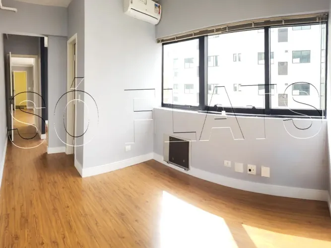 Sala Comercial 45m² à venda em Higienópolis com vaga, Próx. Metrô Higienópolis Mackenzie