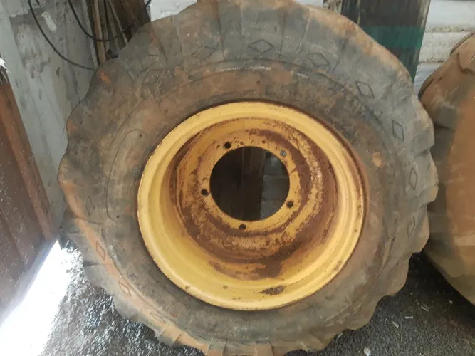 Peças para retroescavadeira JCB