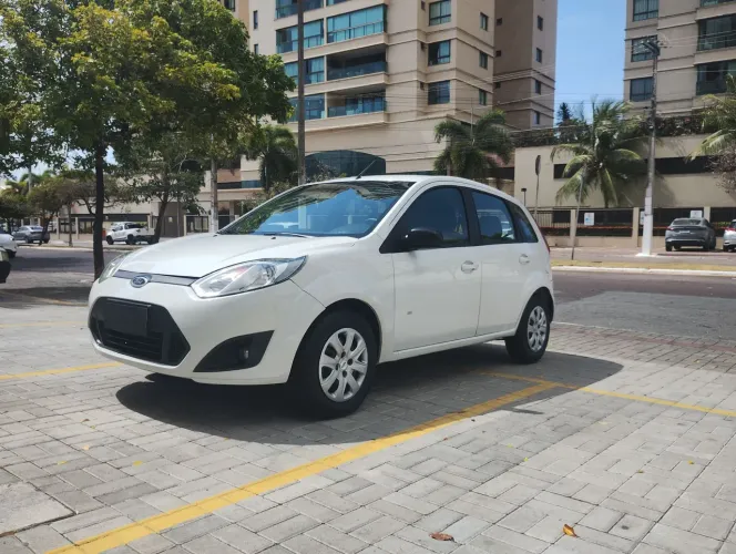 Ford Fiesta S 1.0 8V Flex 5P 2014