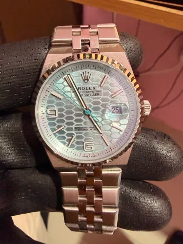 Rolex Oyster Perpetual Land-Dweller azul