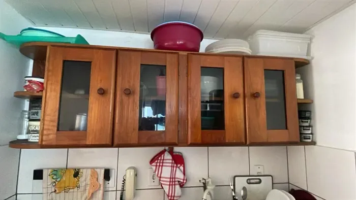 Vendo um armario de cedro