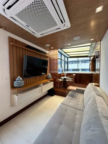 Apartamento Duplex sensacional á venda na Pituba, nascente, 147m², 4 suítes, closet, vista