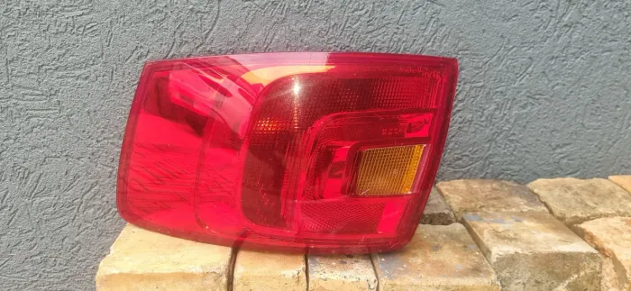 Lanterna traseira Jetta 2011 a 2015