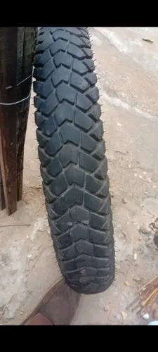 Vendo peneu vipal