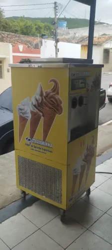 MÁQUINA DE SORVETE EXPRESSO ITALIANiNHA