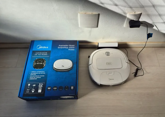 Robô aspirador Midea