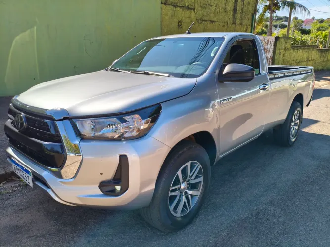 Toyota Hilux CS 4X4 2.8 TDI Diesel Mec. 2020