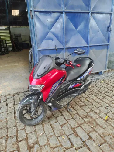 Nmax 160 homem aranha