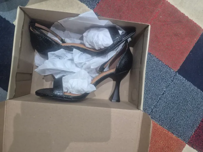Sapatos novos