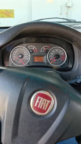 Fiat Idea Essence 1.6 Flex 16V 5P 2011