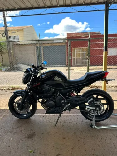 Yamaha XJ6 N 2011
