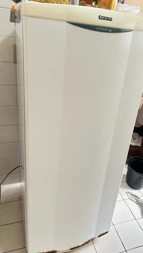 Vendo geladeira Cônsul 280 litros 