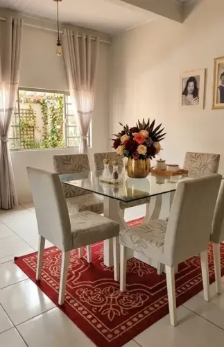 Casa com Ponto Comercial na Frente Ótima para Morar e Investir