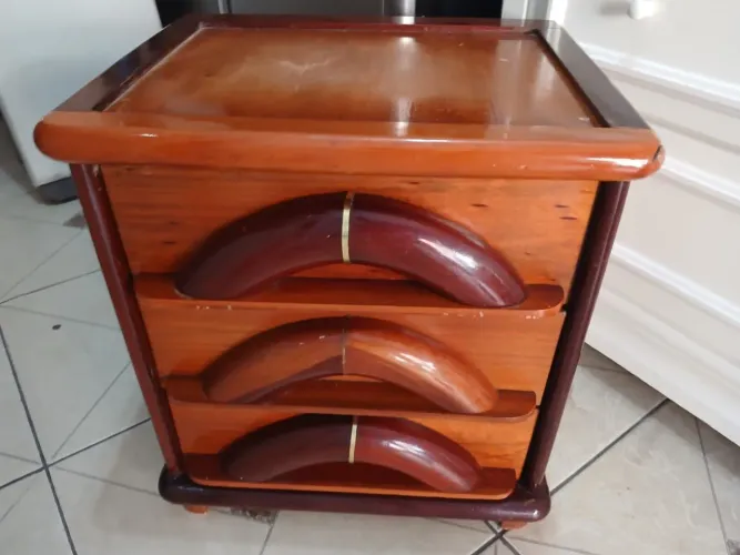 GAVETEIRO DE MADEIRA MACIÇA MOGNO LEGÍTIMO