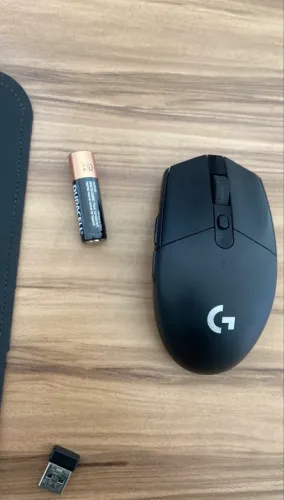 Mouse gamer sem fio Logitech g305