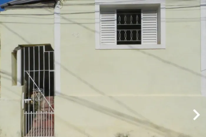 Casa a venda na Vila Hortência 