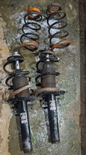 Suspensão reduzida polo golf gol