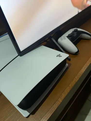 PS5 1TB semi novo 
