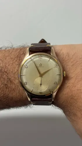 OMEGA SMALL SECONDS JUMBO