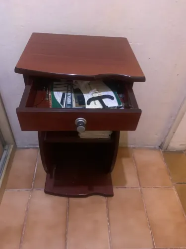 Mesa de cabeceira