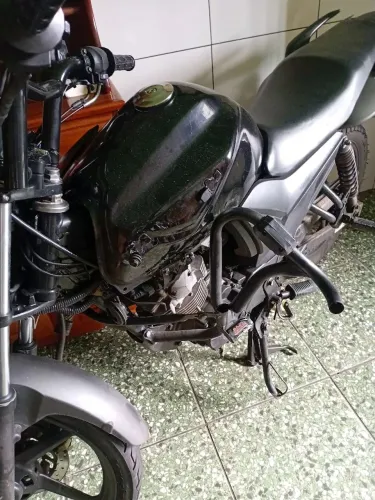 MOTO PARADA DESDE O DIA 19 DE MAIO APÓS UM ACIDENTE