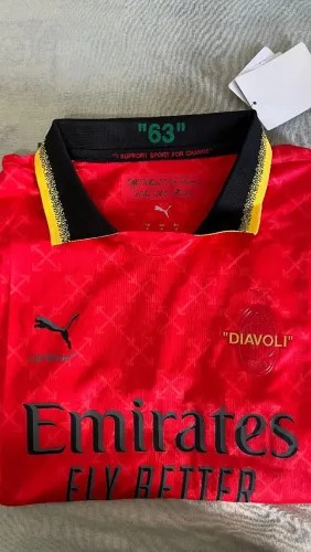 camisa do Milan 