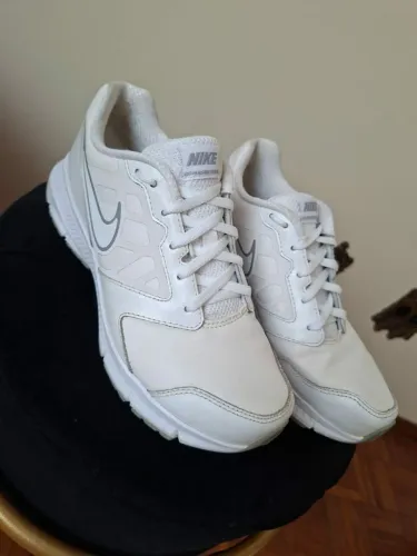 Tênis Nike