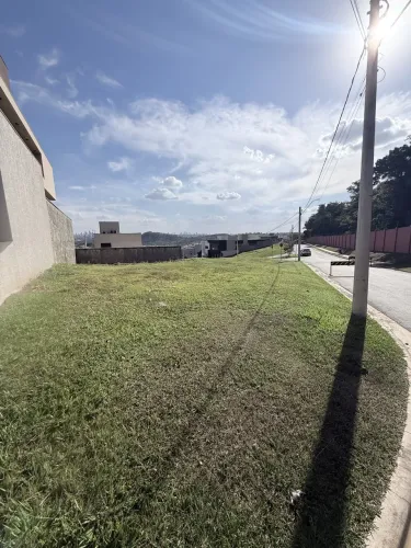 Lote, 439 m² no Jardins barcelona em Senador Canedo
