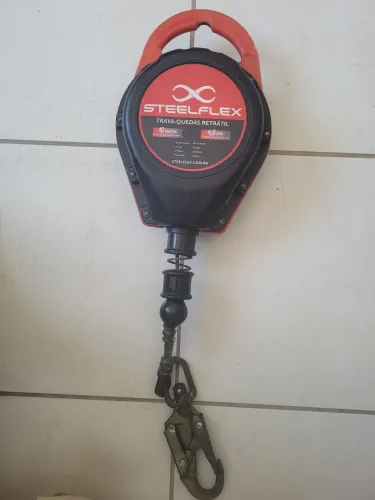 Viga retrátil de 10 metros e 4,5 mm